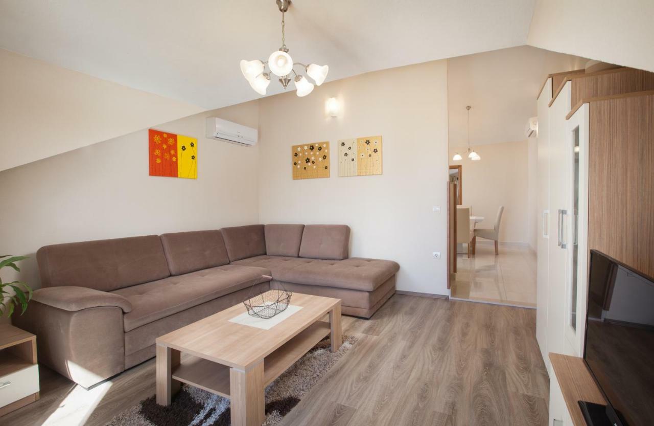מאקרסקה Apartments Kate מראה חיצוני תמונה