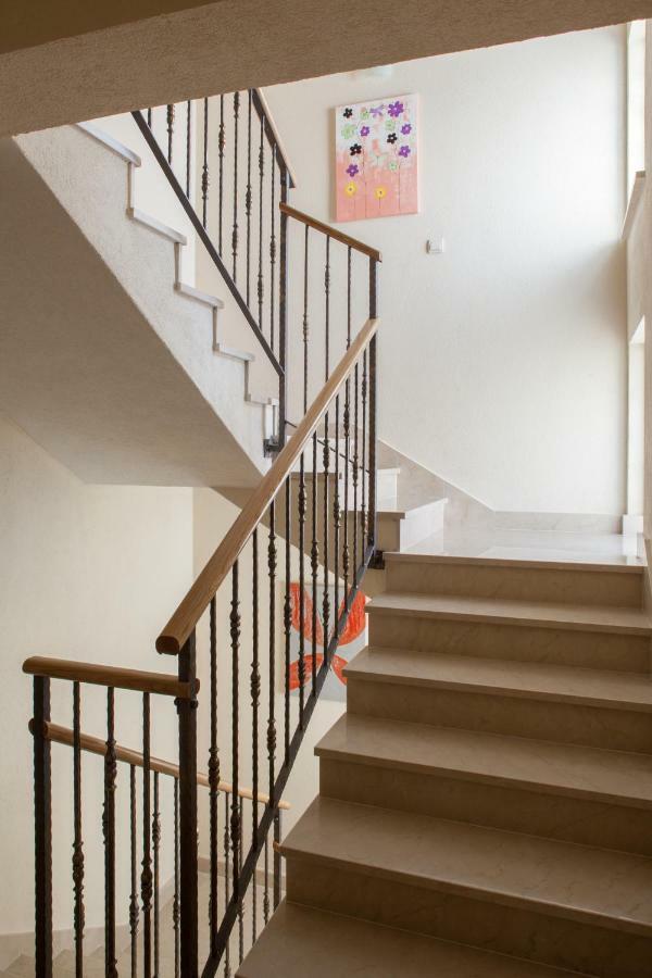 מאקרסקה Apartments Kate מראה חיצוני תמונה