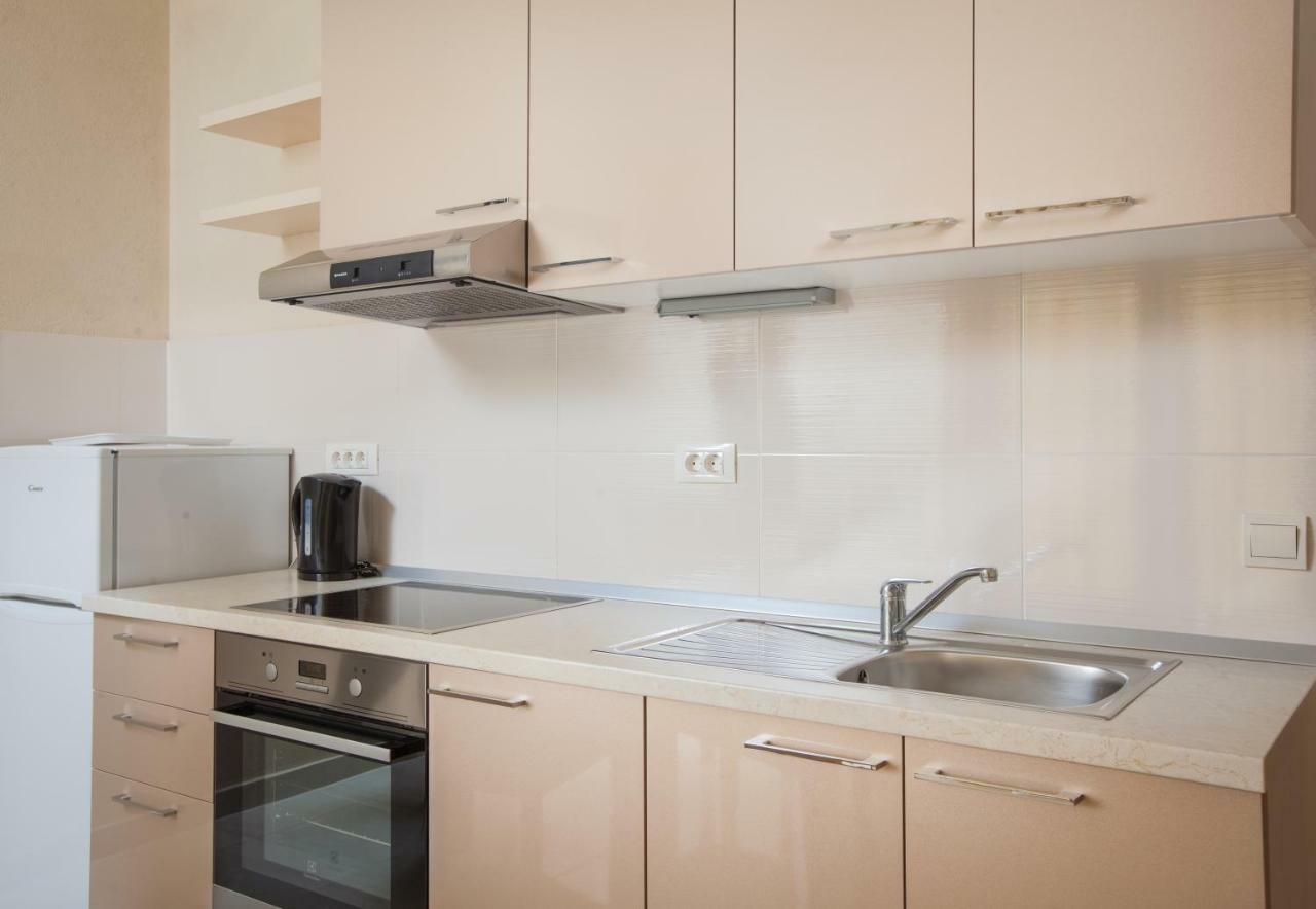 מאקרסקה Apartments Kate מראה חיצוני תמונה