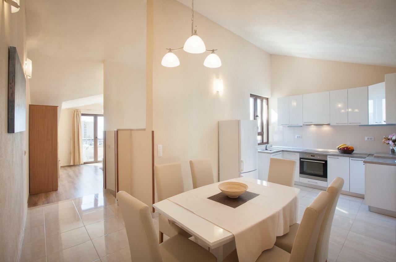 מאקרסקה Apartments Kate מראה חיצוני תמונה