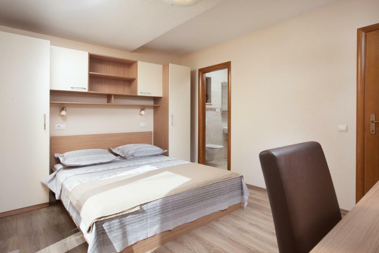 מאקרסקה Apartments Kate מראה חיצוני תמונה