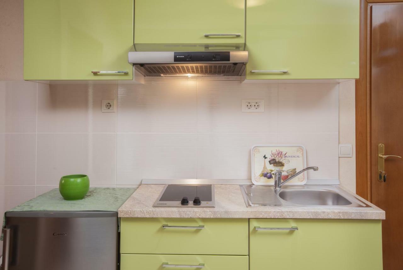 מאקרסקה Apartments Kate מראה חיצוני תמונה