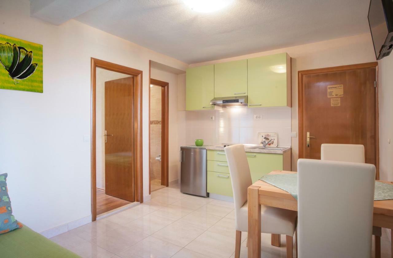 מאקרסקה Apartments Kate מראה חיצוני תמונה